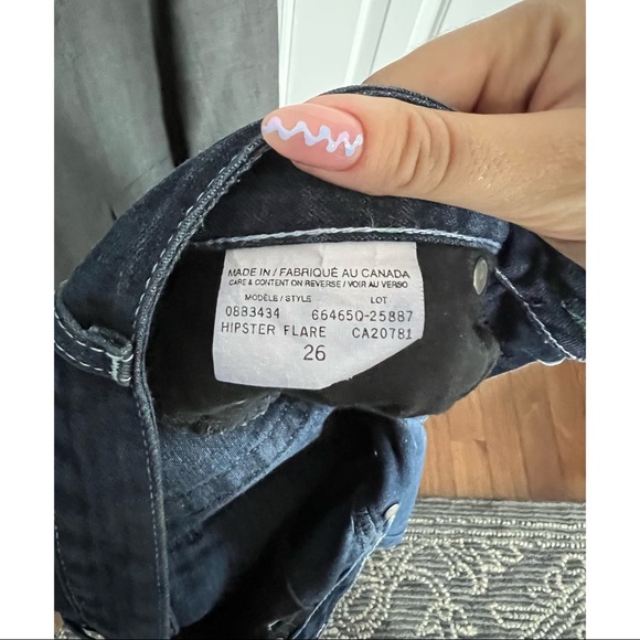 Size 26 Vintage Tommy Hilfiger jeans. All original hardware. Amazing condition - Picture 8 of 9